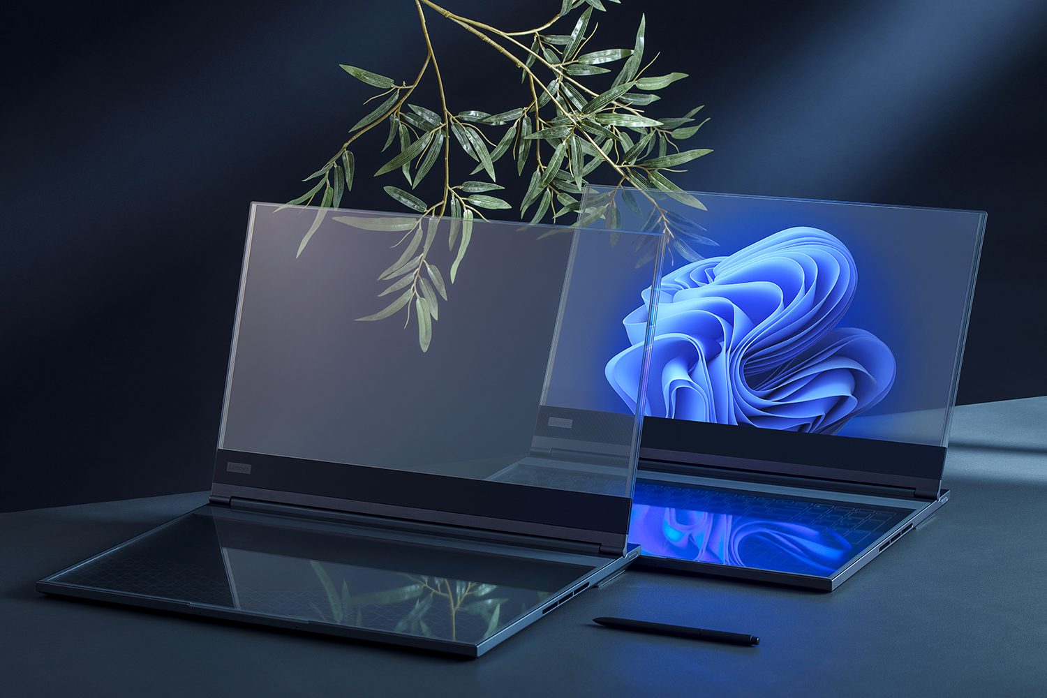 Lenovo โชว์ Laptop จอโปร่งใส แคปภาพ-วาดเขียนจากวัตถุรอบจอได้