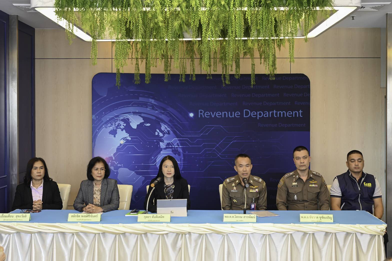 สรรพากร จับมือ บก.ปอศ. ทลายบริษัทขายใบกำกับภาษีปลอม มูลค่ากว่า 100 ล้าน