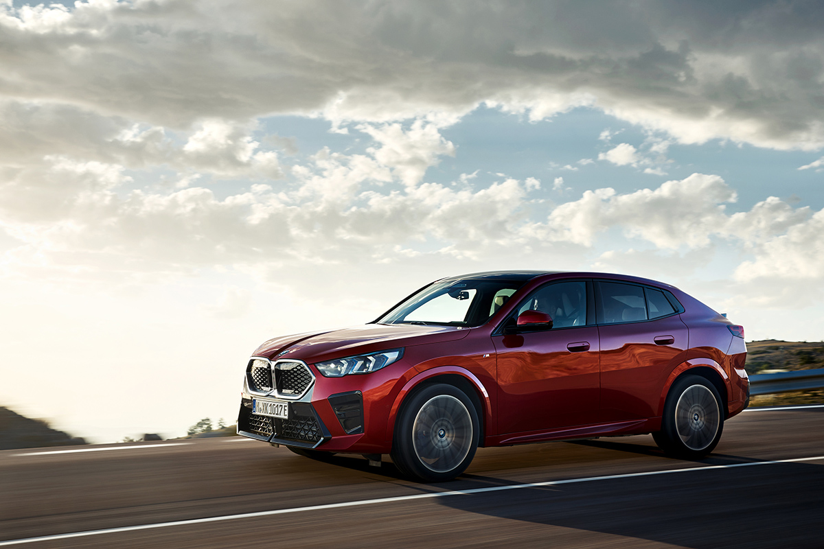 iX2 xDrive30 M Sport คอมแพ็กต์พรีเมี่ยม EV