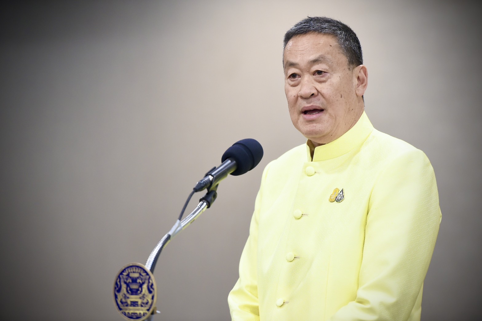 เศรษฐา ยันไม่คุยปรับ ครม. ยิ่งลักษณ์กลับประเทศต้องเป็นไปตามกฎหมาย
