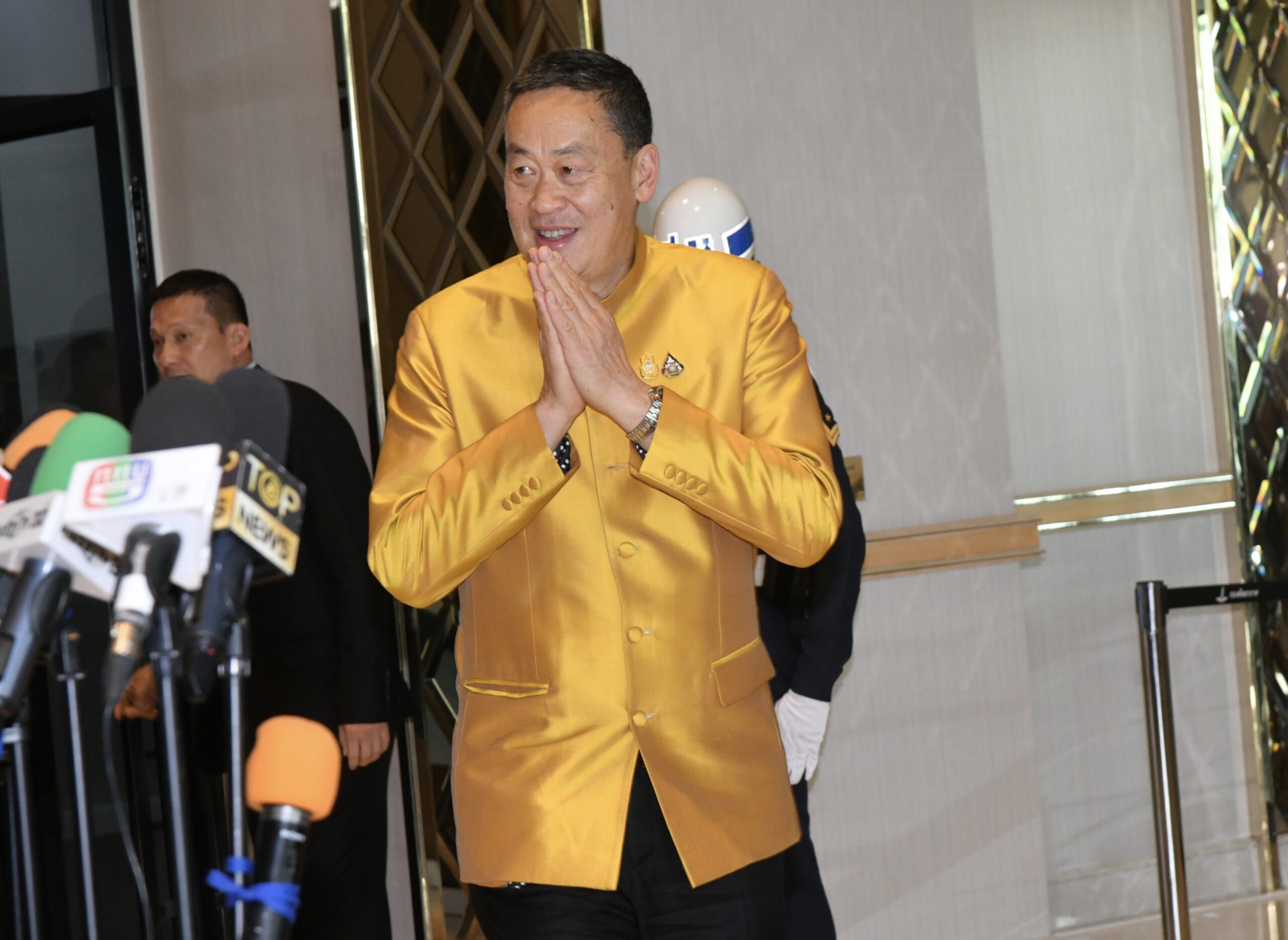เศรษฐา บุกสุวรรณภูมิเช็กระบบตรวจคนเข้าเมือง หลังล่มบ่อย