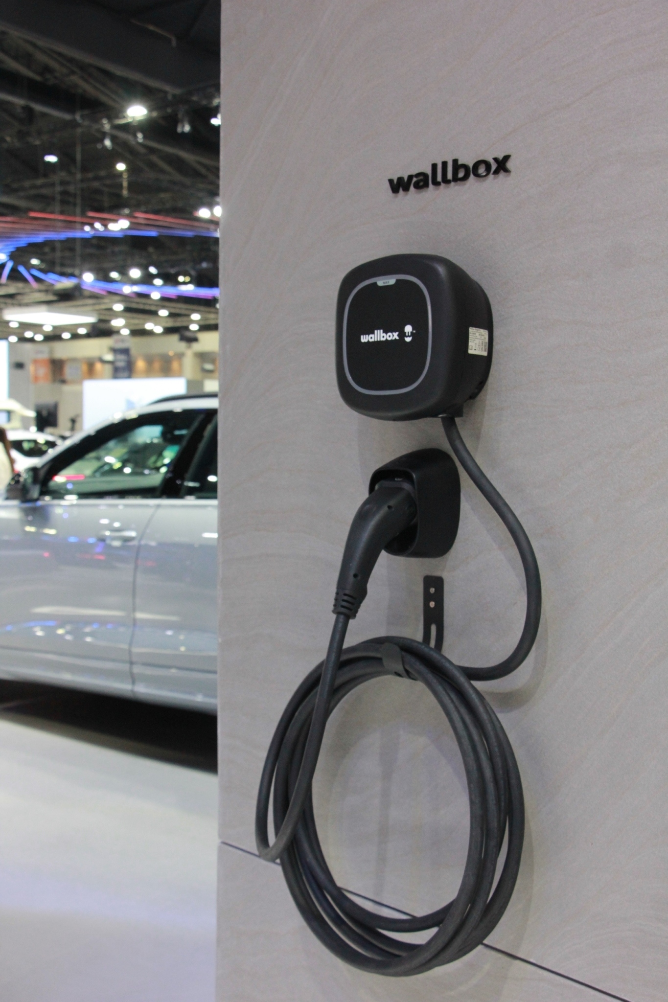 สถานนีชาร์จเดือด “เพาว์เวอร์ เวิร์ค” ขอปีหน้าขึ้นผู้นำ EV Charger