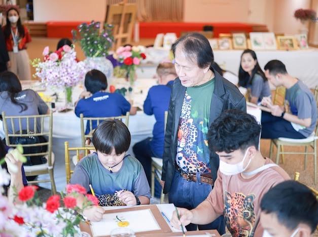 หอศิลป์ทิพย์พิมาน ร่วมเผยแพร่พระอัจฉริยะภาพด้านศิลปะ