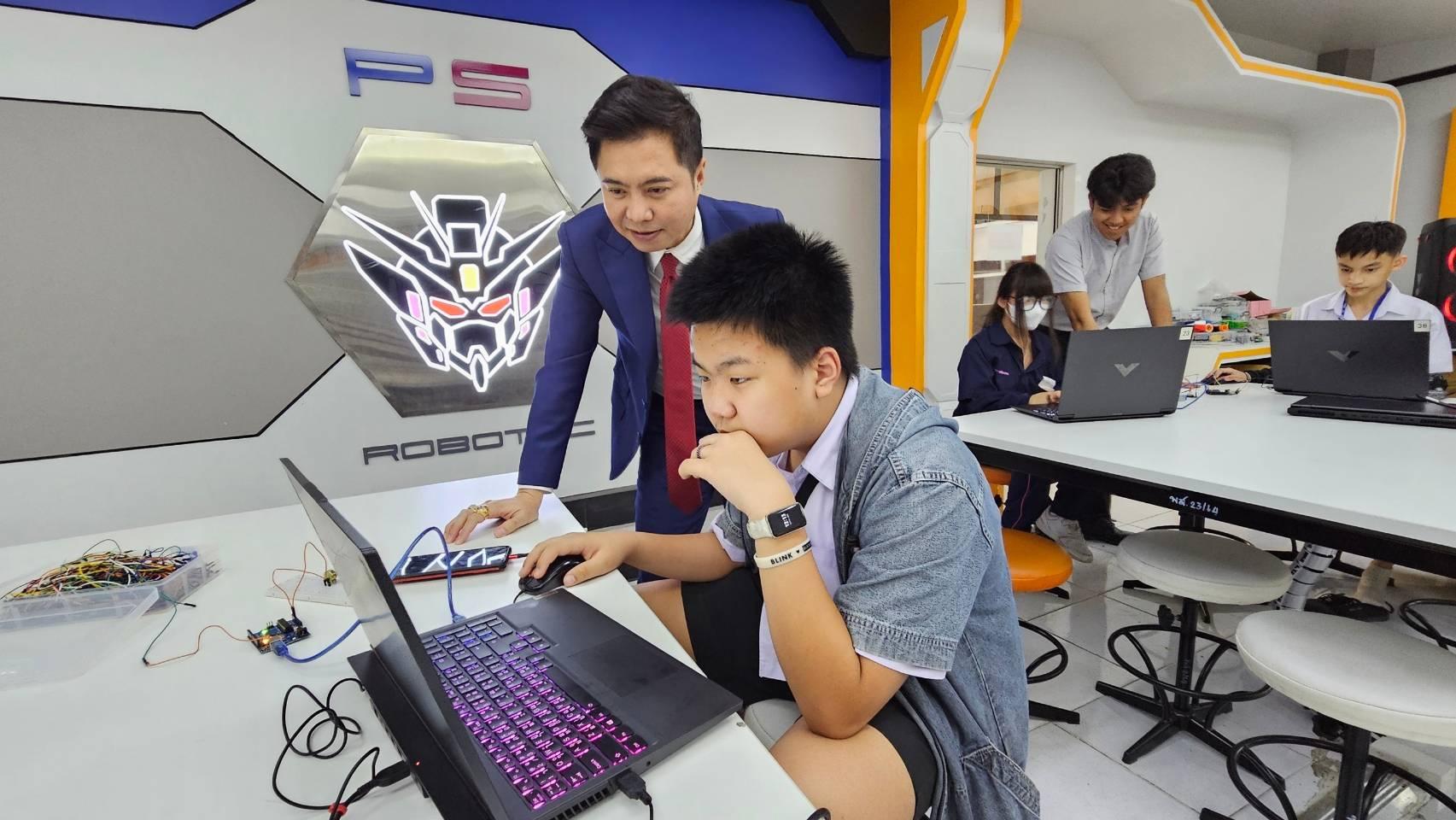 โรงเรียนโพธิสารพิทยากร ชู “Defining the Future”