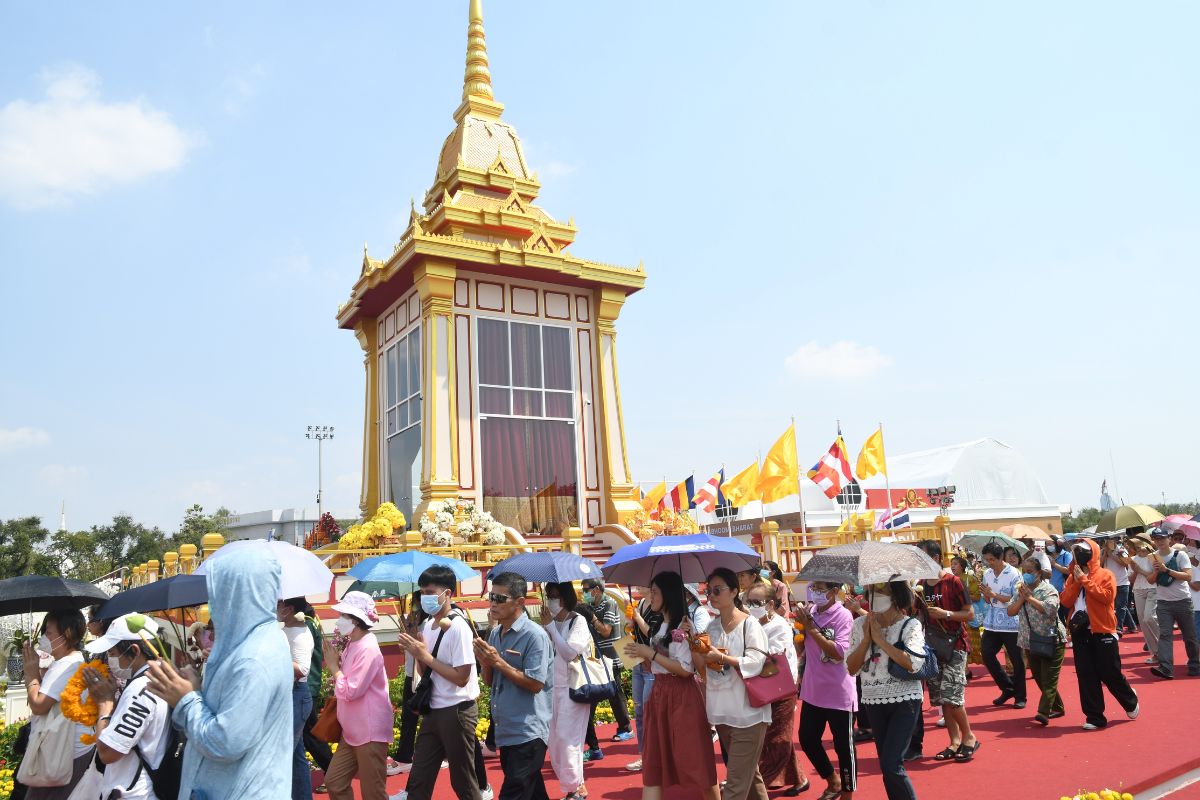 กระทรวงวัฒนธรรม ขยายเวลาสักการะพระบรมสารีริกธาตุที่สนามหลวง