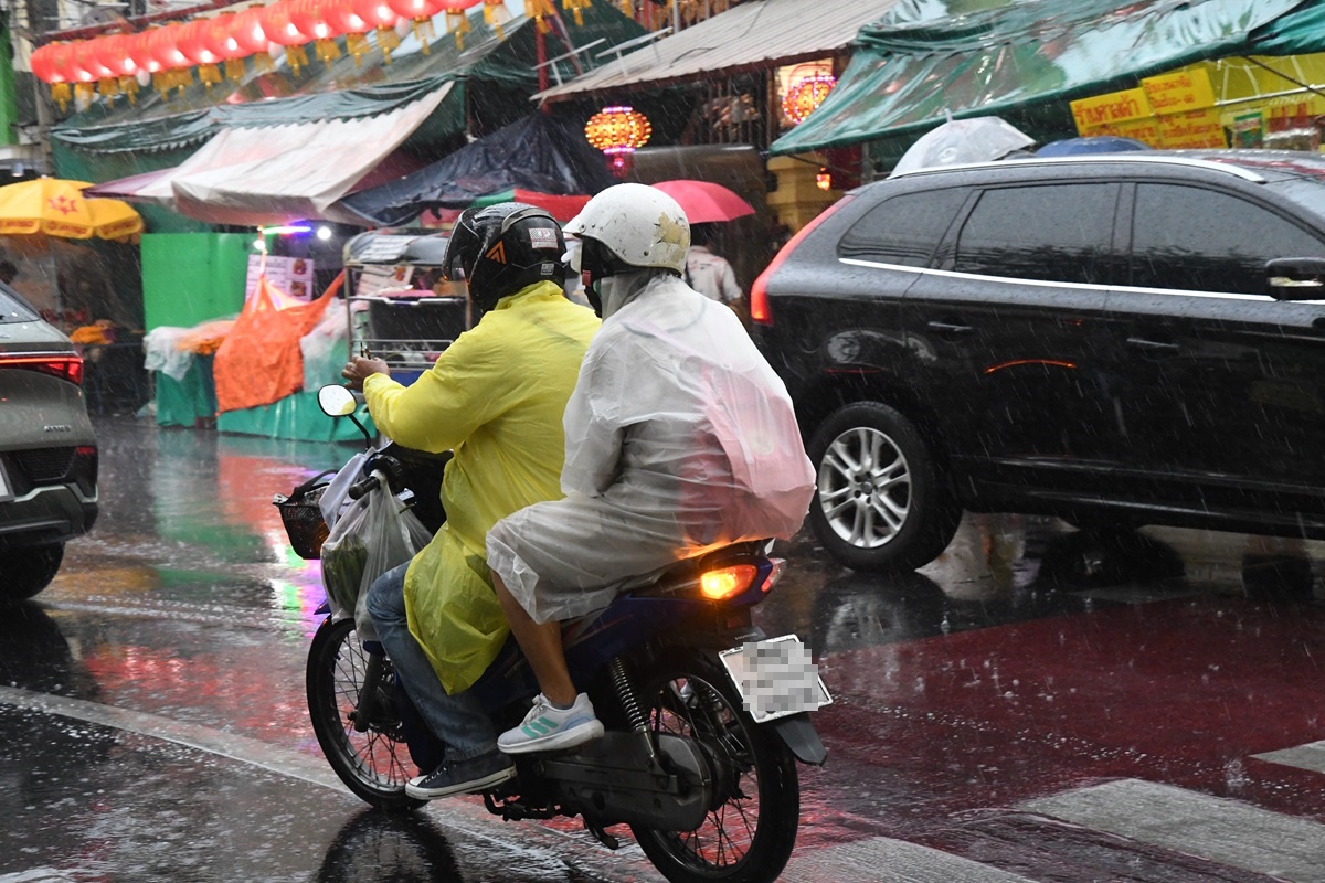 กรมอุตุฯ เตือนรับมือ ฝนฟ้าคะนอง ฟ้าผ่า ลมกระโชกแรง 23-26 ก.พ.นี้
