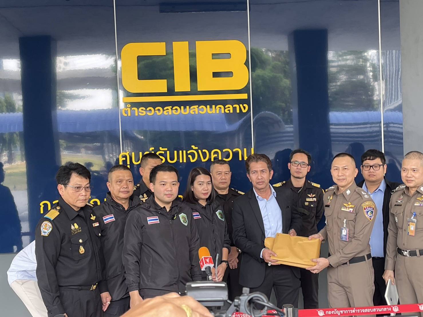 แจ้งความแล้ว  3 ราย นำเข้าหมูเถื่อน ปลอมเป็นอาหารทะเล