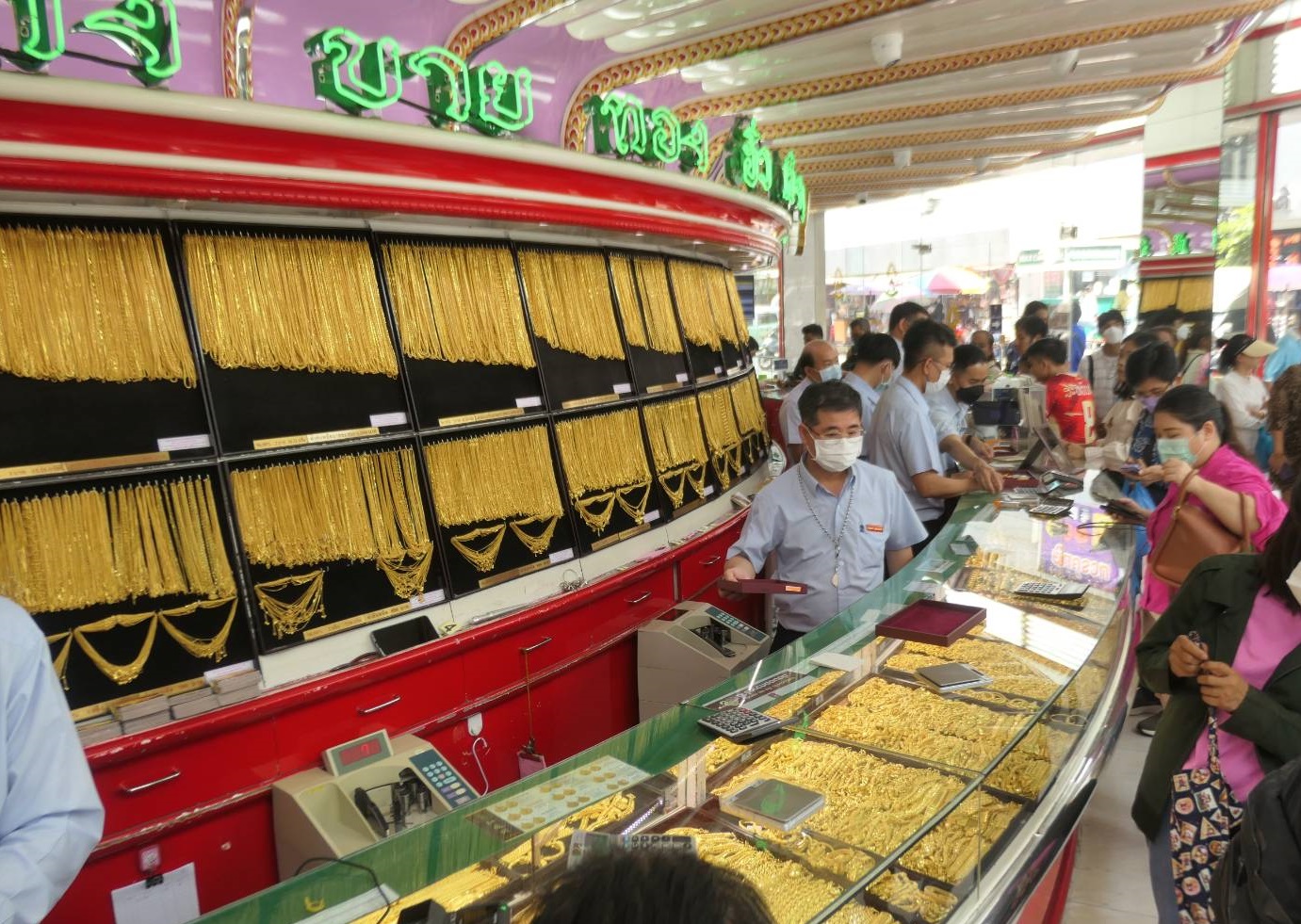 ทองแพงสุดทะลุ 36,000 บาท ลุ้นเฟดลดดอกเบี้ยหนุนราคาทะยานต่อ