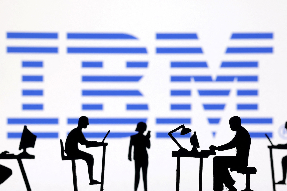 IBM เตรียมเลิกจ้างฝ่าย “การตลาด-สื่อสาร” คาดเล็งใช้ AI แทนที่