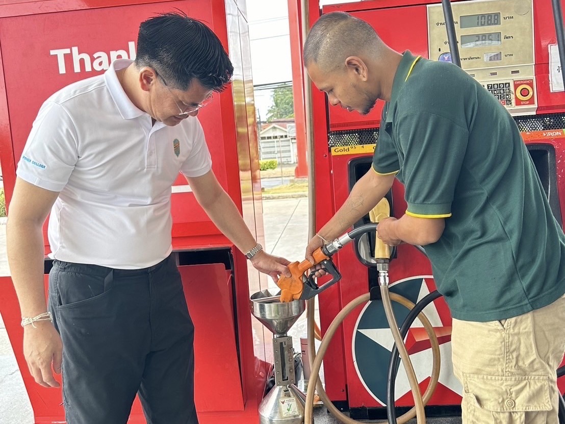 ระดมตรวจหัวจ่ายปั๊มน้ำมัน ก่อนหยุดสงกรานต์ ยันยังปกติ