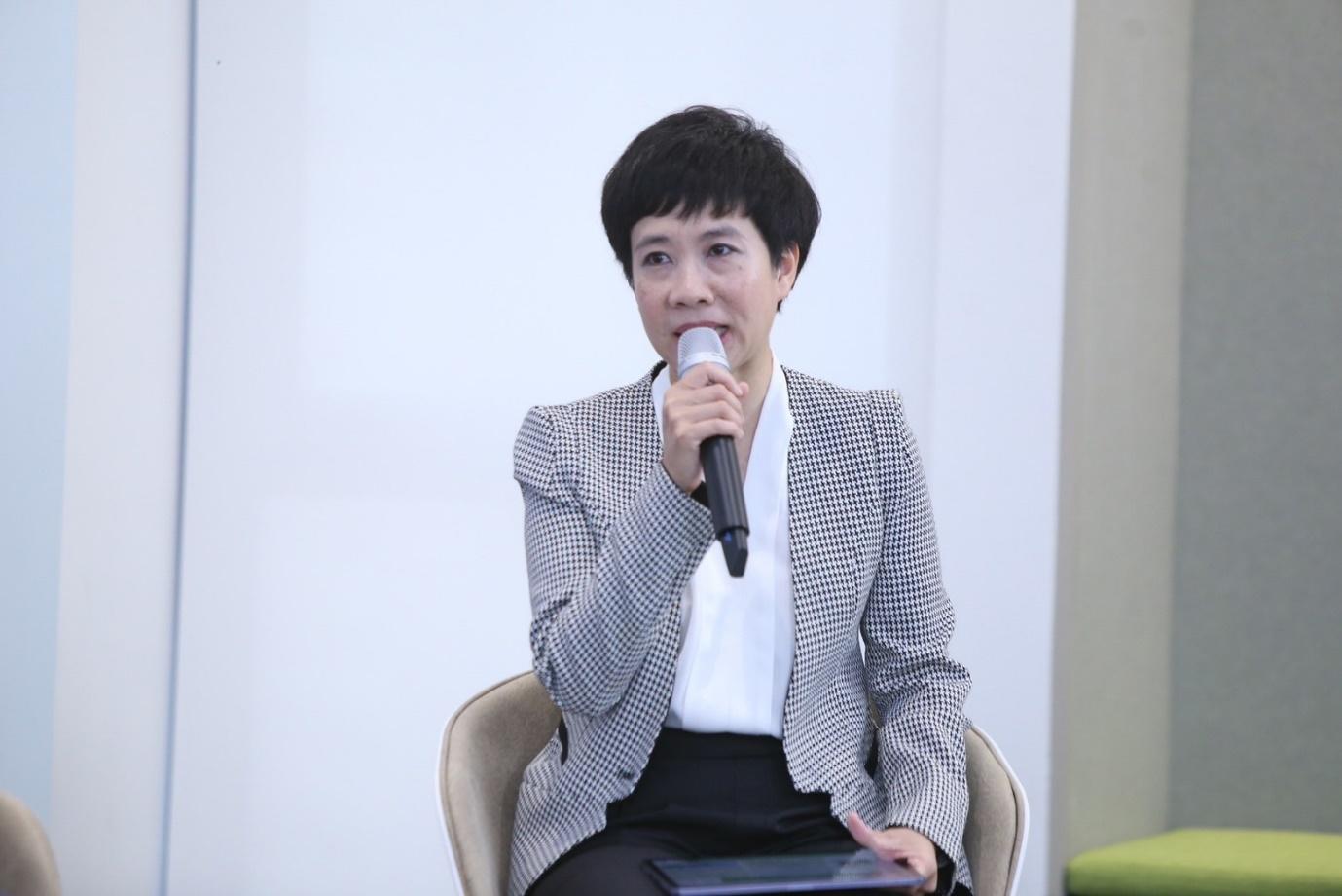 ธันว์ธิดา วงศ์ประสงค์