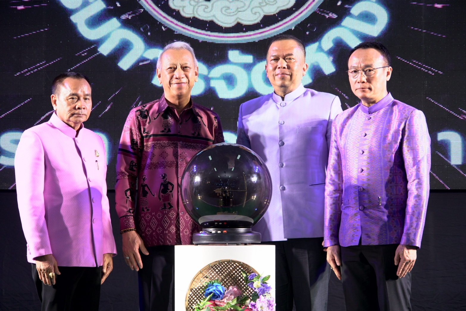 สร้างอาชีพแรงงาน จ.นครศรีธรรมราช 9 แสนคน ศูนย์กลางเศรษฐกิจใต้