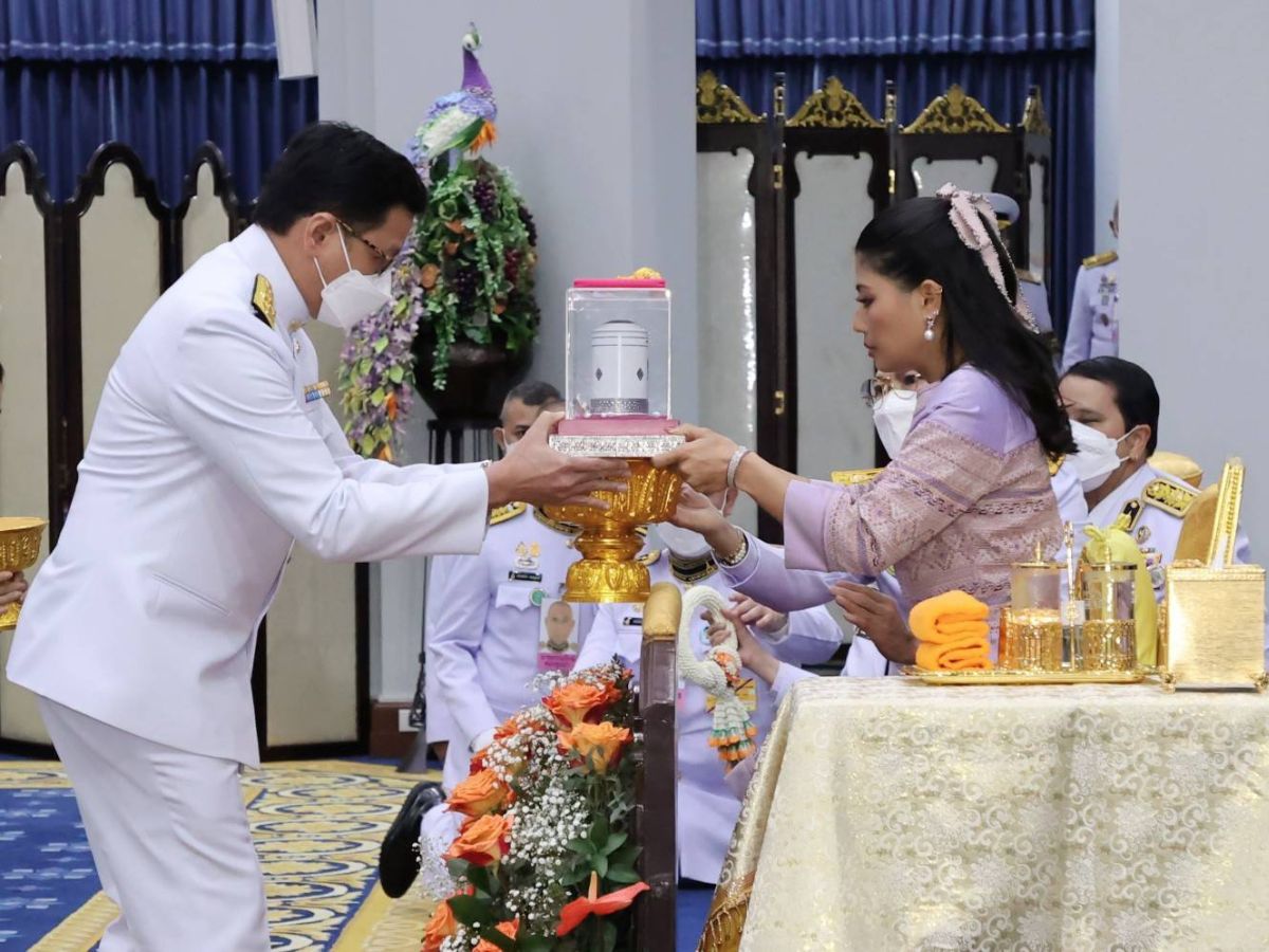 ออมสิน เข้าเฝ้าถวายการรับฝากเงิน เนื่องในวันสถาปนาธนาคารออมสิน ครบ 111 ปี