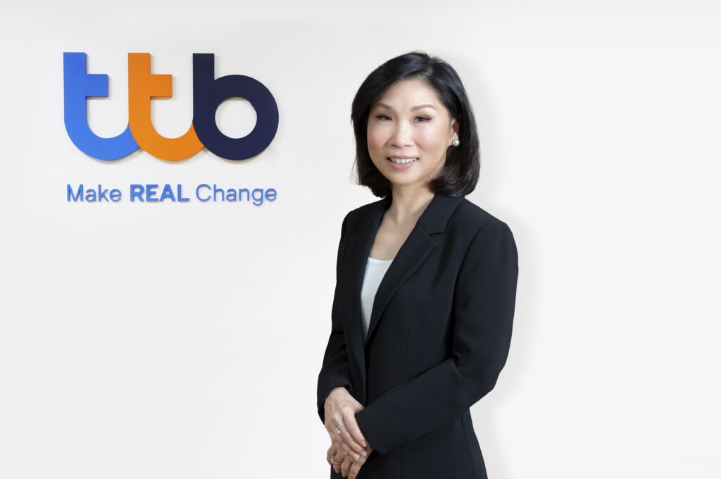 นางสาวบุษรัตน์ เบญจรงคกุล