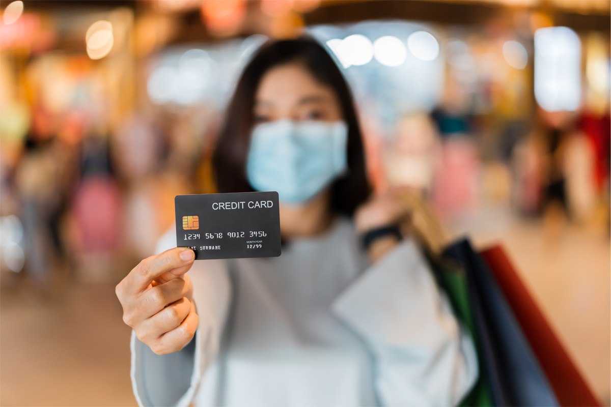 ซื้อของต่างประเทศผ่านบัตร เตรียมเจอแพงขึ้น 1%