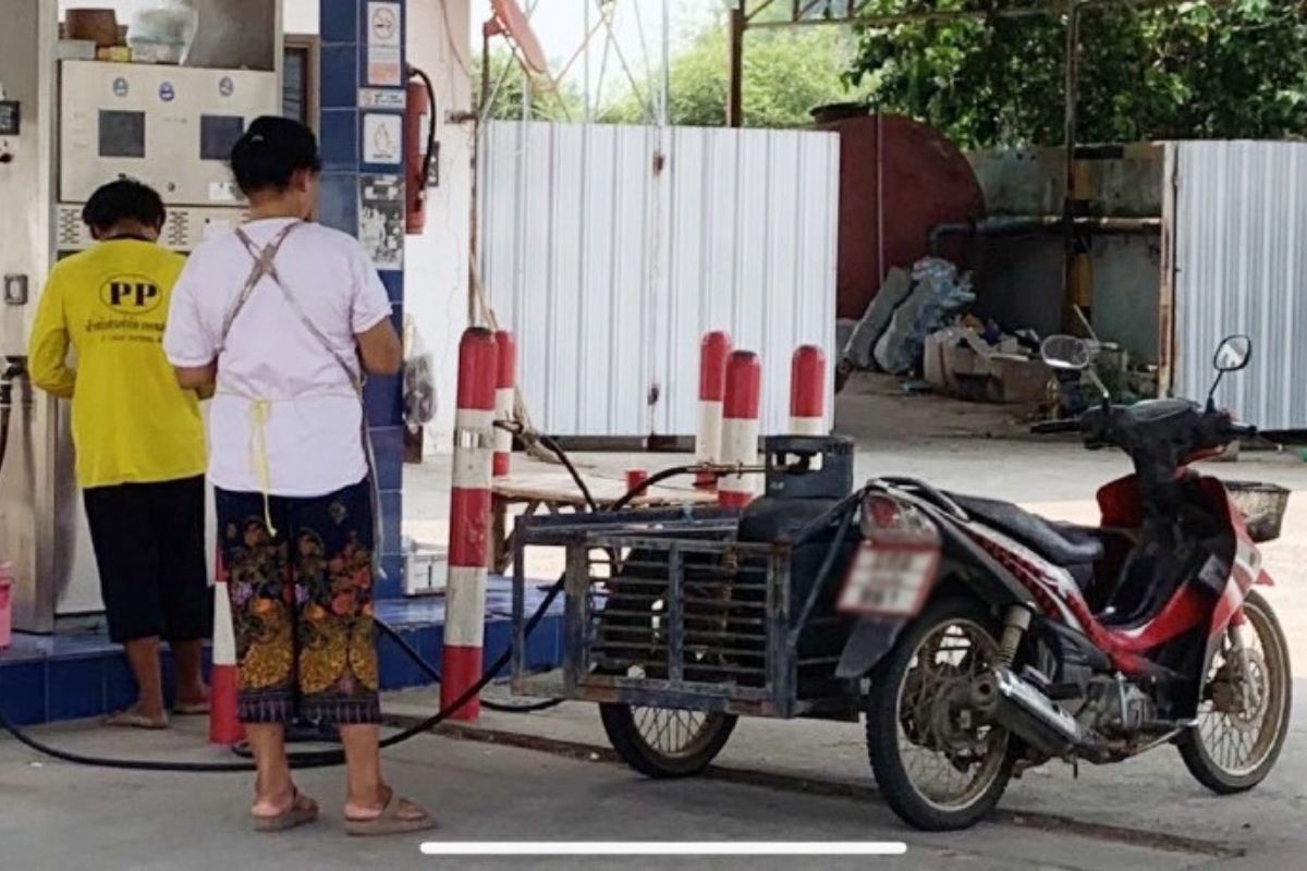 กรมธุรกิจพลังงาน หารือผู้ว่าฯ ร้อยเอ็ด สกัดลักลอบนำถังก๊าซหุงต้มมาเติมในปั๊ม LPG