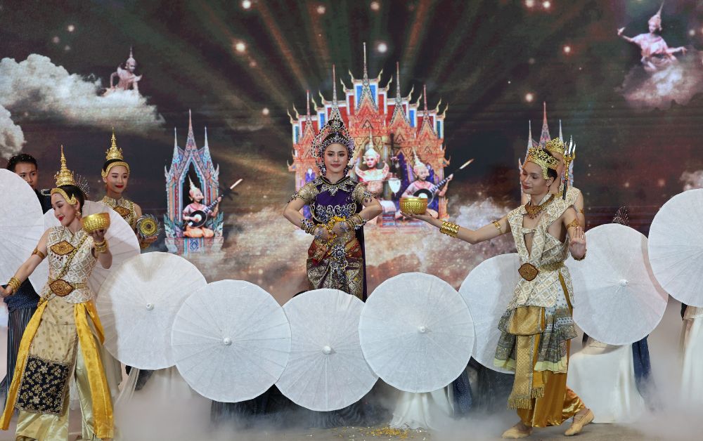 ไฮไลต์ สงกรานต์ 2567 ไอคอนสยาม เนรมิตริมน้ำเจ้าพระยาจัดใหญ่ 10-21 เม.ย.