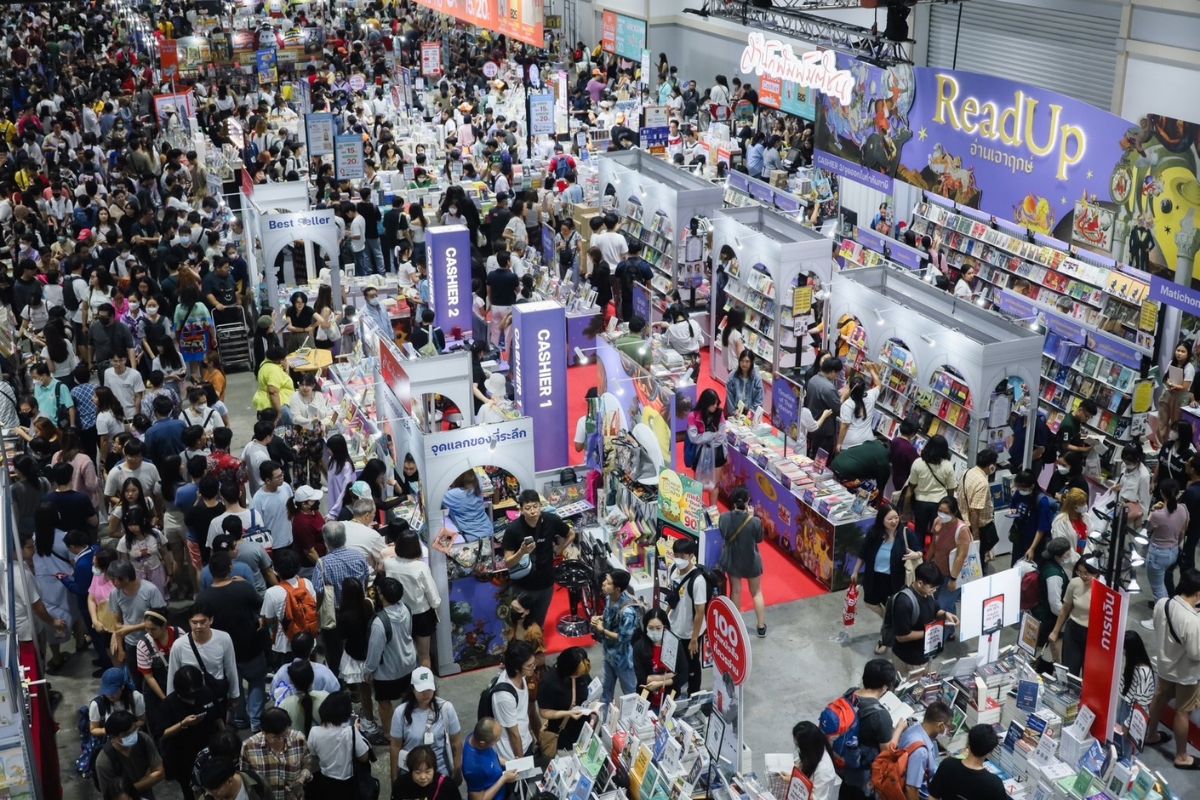สัปดาห์หนังสือ 2567 ปิดฉาก โกยยอดขาย 400 ล้านบาท นักอ่านร่วมงาน 1.3 ล้านคน
