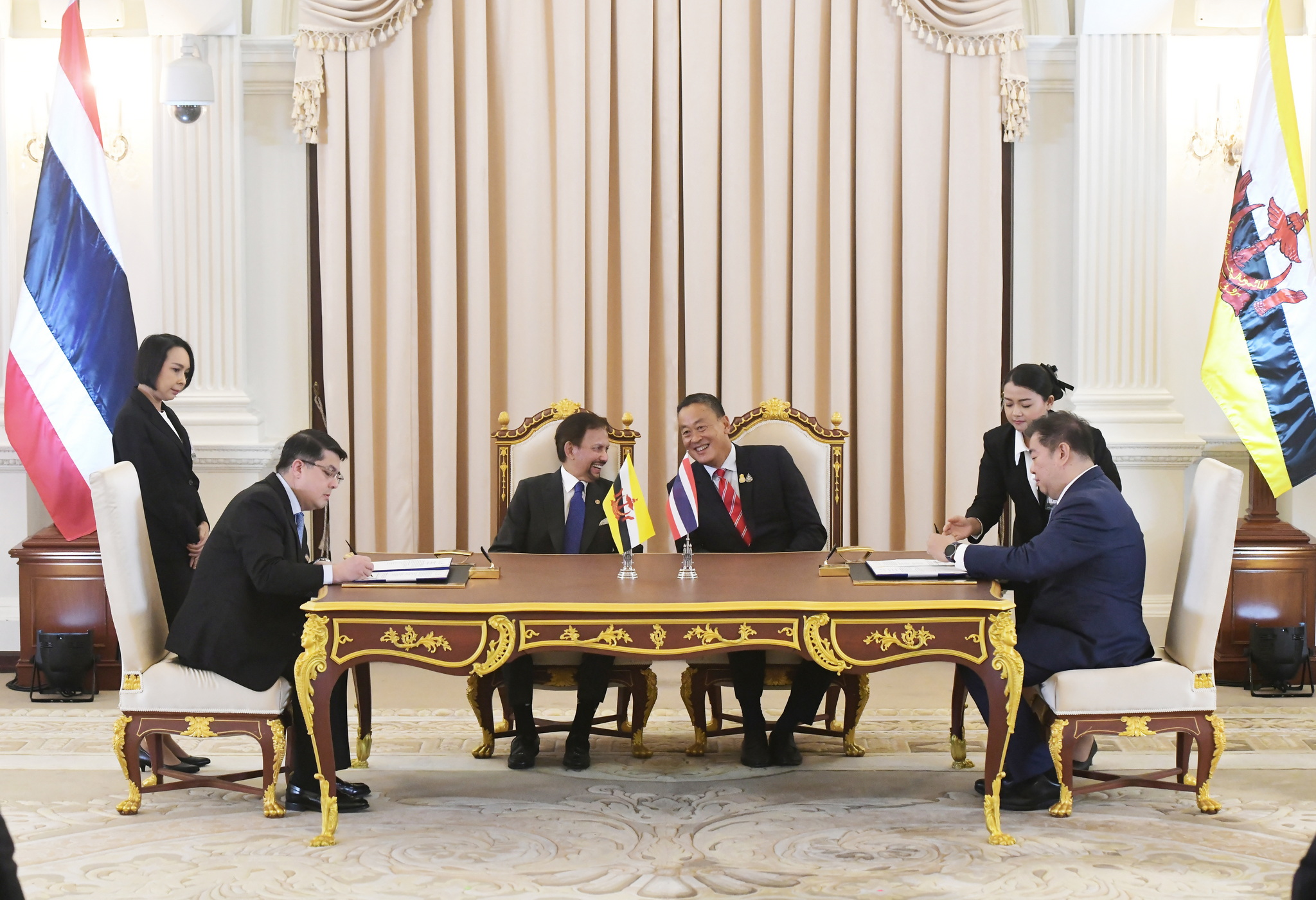 ถ้อยแถลงร่วมกษัตริย์บรูไน-รัฐบาลไทย หารือความร่วมมือหลายด้าน เซ็น MOU 2 ฉบับ 
