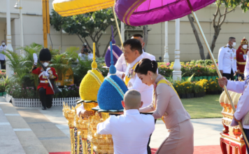 ในหลวง พระราชินี เสด็จฯ ในพระราชพิธี วันที่ระลึกมหาจักรีบรมราชวงศ์ 2567