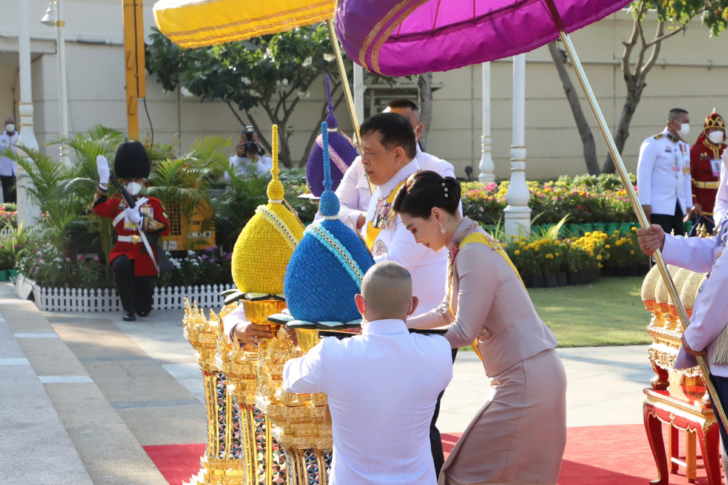 King Queen Chakri Memorial Day ในหลวง พระราชินี เสด็จฯ ในพระราชพิธี วันที่ระลึกมหาจักรีบรมราชวงศ์ 2567