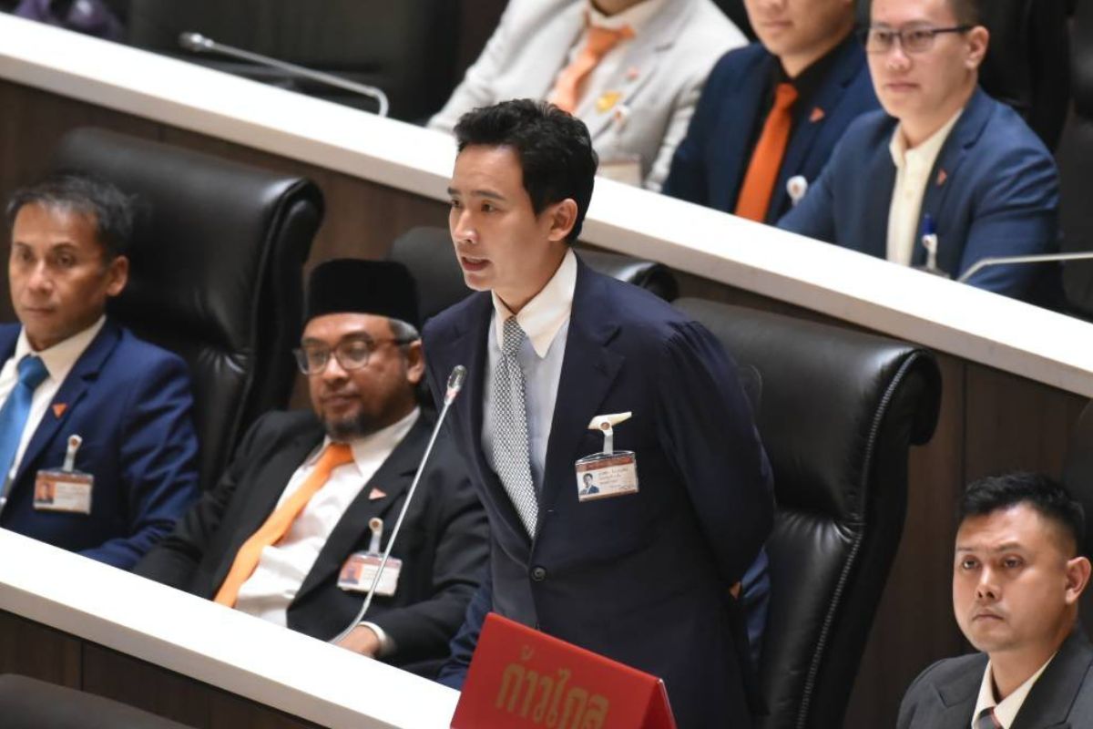 พิธา อัดรัฐบาลเศรษฐามืด 8 ด้าน รับ อาจอภิปรายครั้งสุดท้ายในการเมือง