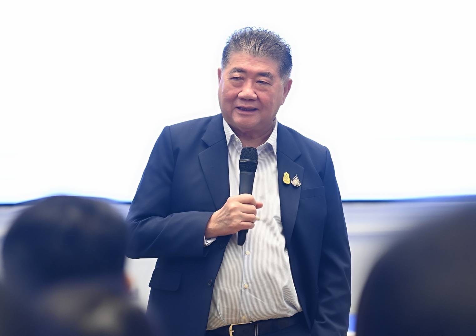 หวั่นเหตุ อิหร่าน-อิสราเอล ดันราคาน้ำมันพุ่ง 100 เหรียญสหรัฐต่อบาร์เรล