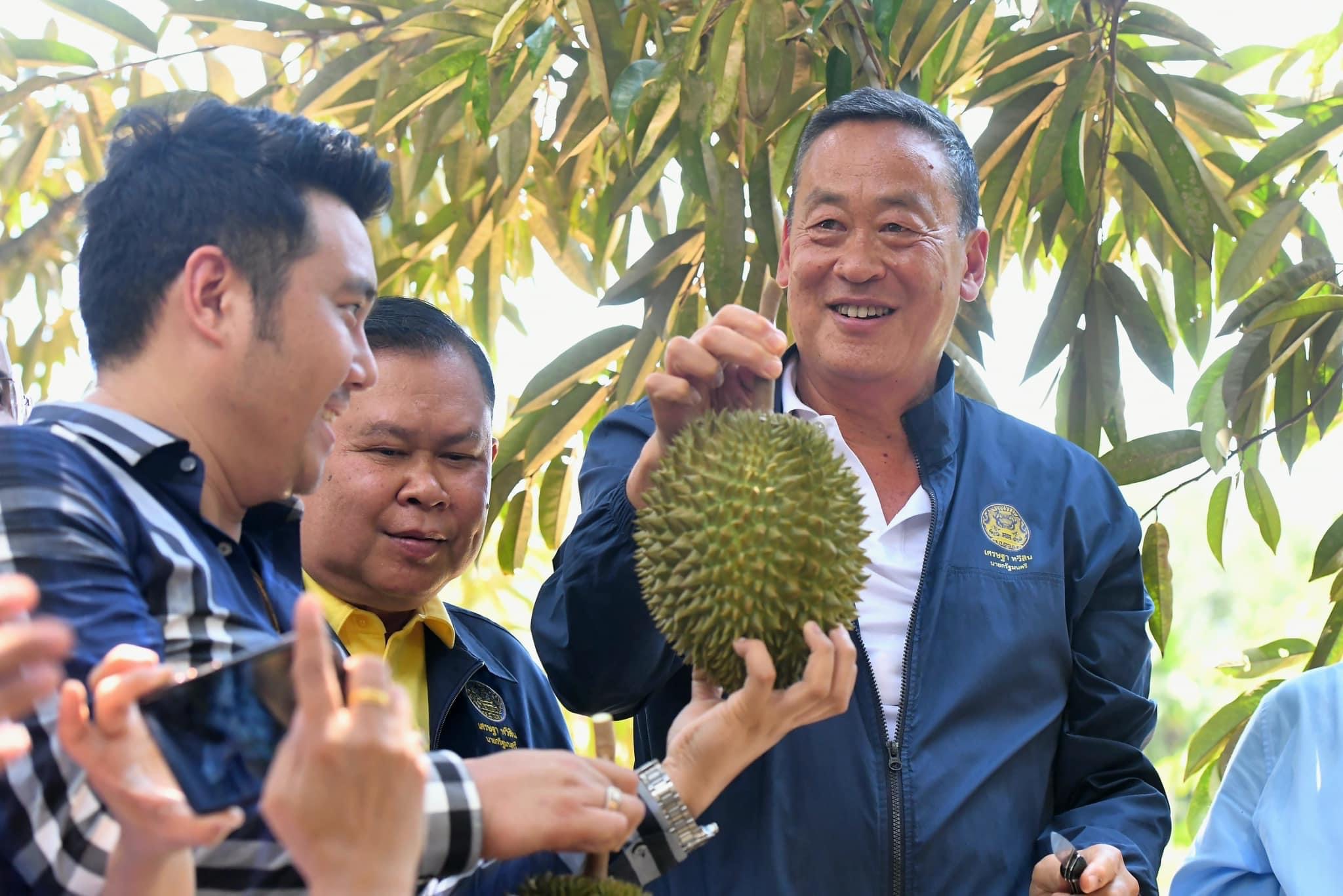 “เศรษฐา” ลงตรวจทุเรียนจันทบุรี ตั้งเป้าส่งออกปีนี้ 130,000 ล้านบาท