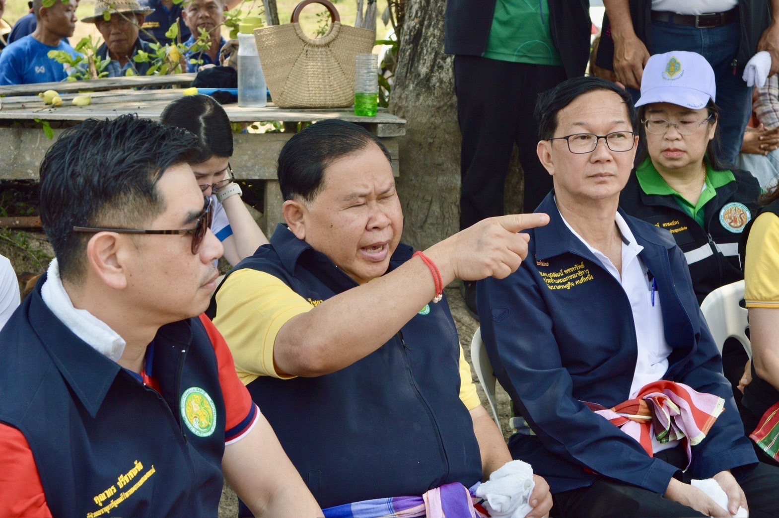 ไชยา ผนึกพาณิชย์เปิดงานธงฟ้า เตรียมลุยต่อประชุมกำจัดโรคพิษสุนัขบ้า
