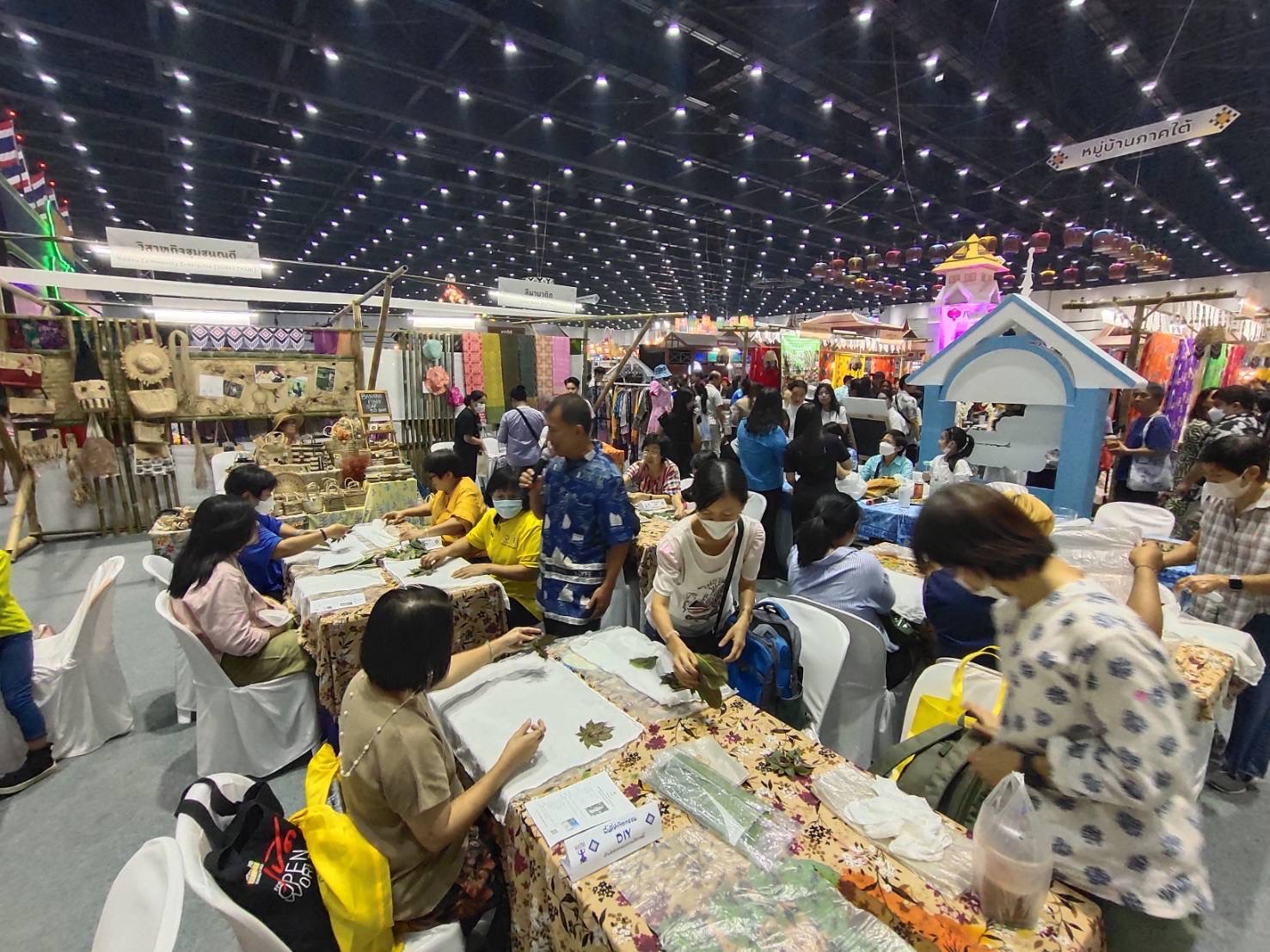 มูลนิธิตลาดหลักทรัพย์ฯ สนับสนุน ห้องสมุดประชาชน
