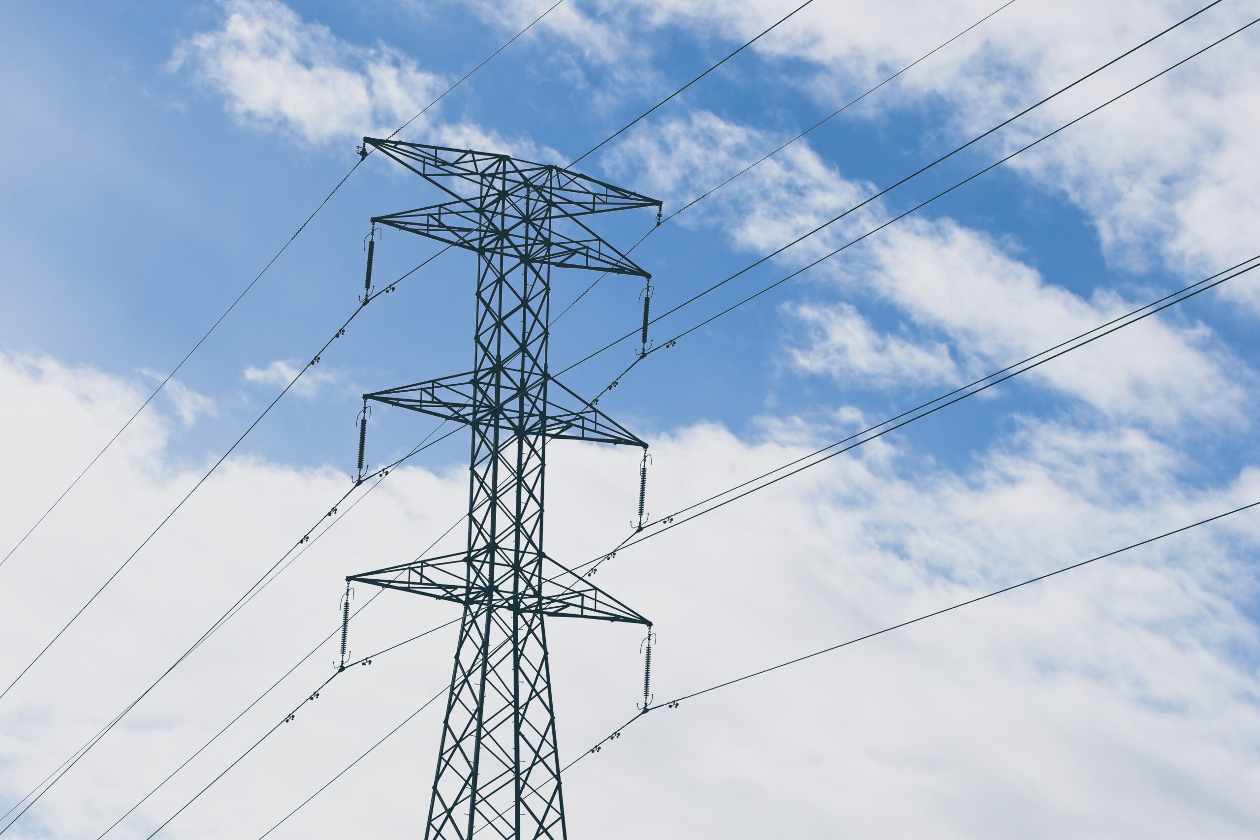 โซลาร์เซลล์เอาไม่อยู่ ไฟพีก 36,699.9 MW กลางคืน ไฟสำรองหดเหลือ 25.8%