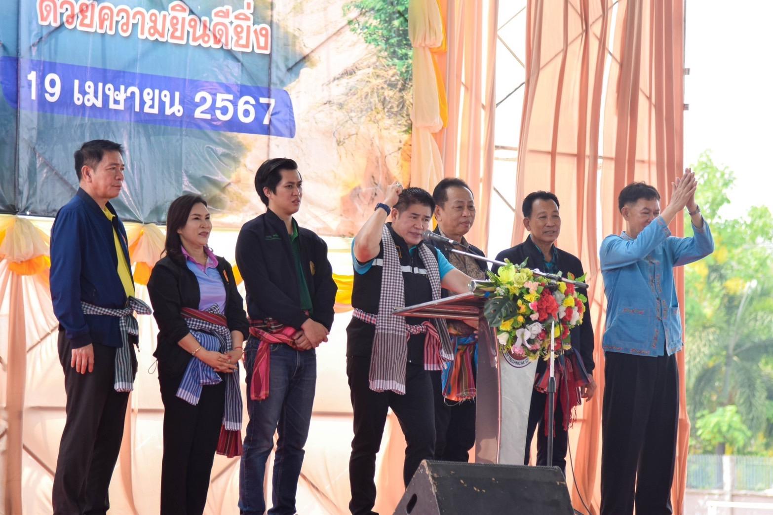 รมว.ธรรมนัส เยือนร้อยเอ็ด ลุยพัฒนาแหล่งน้ำแก้ปัญหาขาดแคลนน้ำ