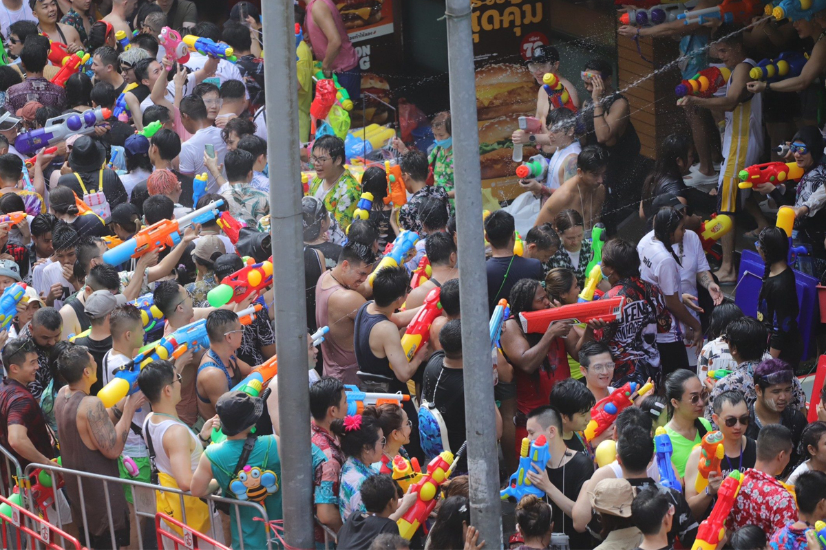 สงกรานต์วัดใจ