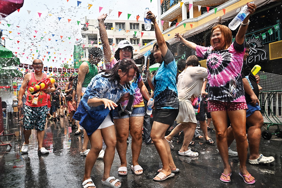 บูม “สงกรานต์” 21 วัน เงินสะพัด-ปลุกเศรษฐกิจ 8 หมื่นล้าน ดันติด TOP 10 เฟสติวัลโลก