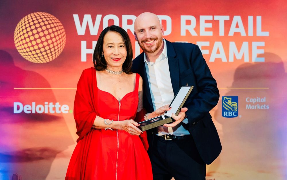 ศุภลักษณ์ อัมพุช เข้ารับรางวัล World Retail Hall of Fame ประจำปี 2024