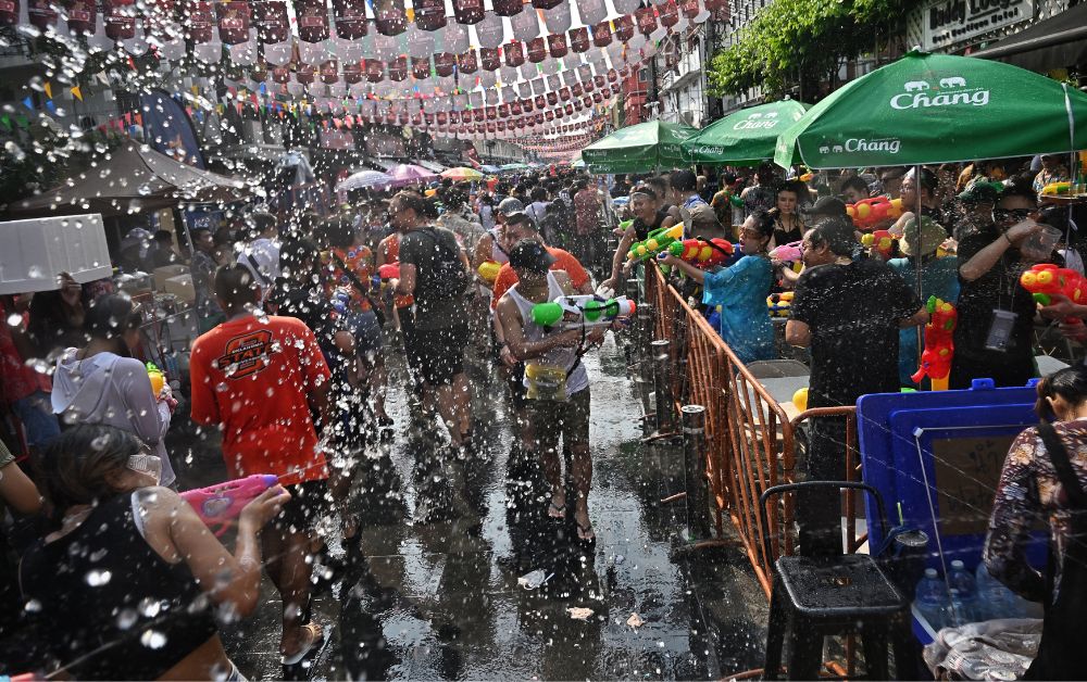 สงกรานต์ 2567 รวมพิกัดสถานที่ท่องเที่ยว จุดเล่นน้ำ ทั่วประเทศไทย