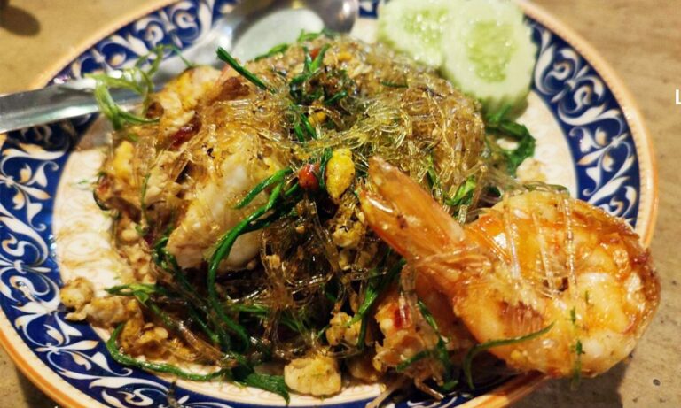 ผัดวุ้นเส้น