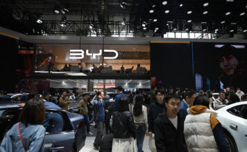 บูท BYD ในงาน Beijing Auto Show 2024 ในกรุงปักกิ่ง ประเทศจีน