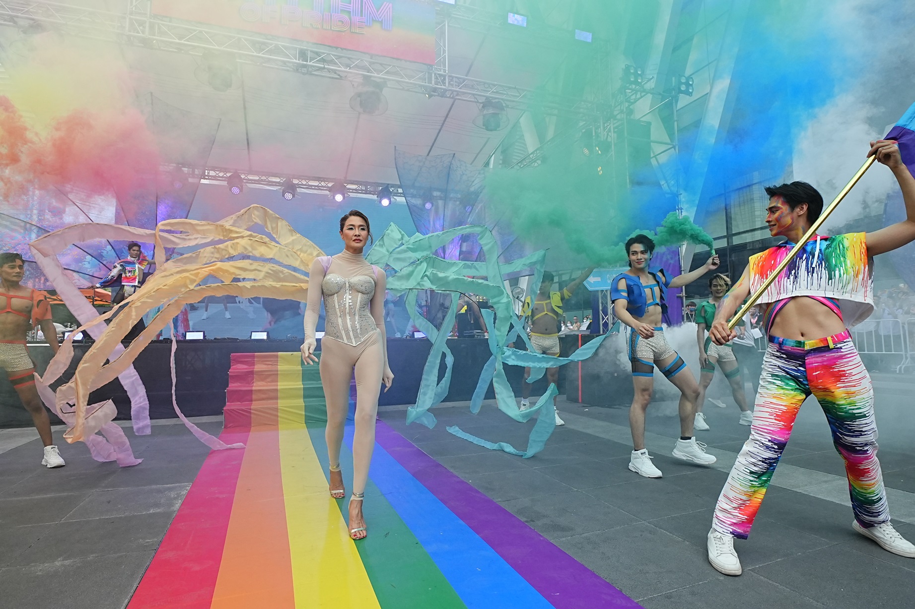 ส่องสีสัน Pride Month ในงาน centralwOrld Rhythm of Pride 2024