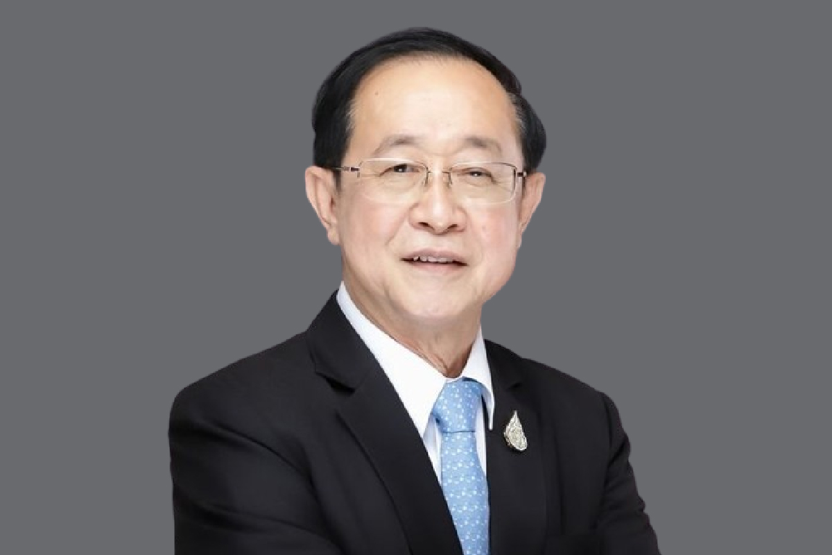 จักรพรรดิญี่ปุ่นเป็นประธานมอบเครื่องราชอิสริยาภรณ์ ให้นายอาคม อดีต รมว.คลัง