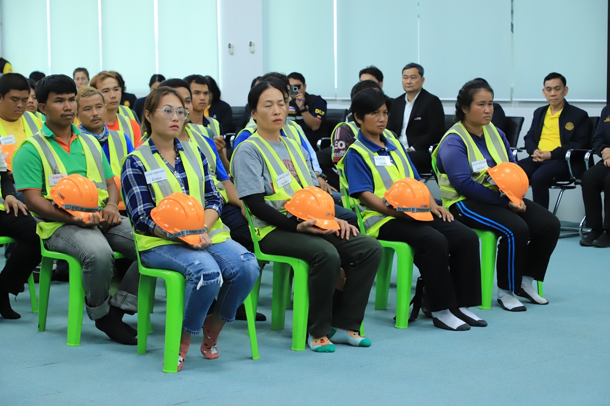 หลักสูตรปั้น “คนขับรถลากจูง” เร่งป้อนโลจิสติกส์ รายได้สูงถึง 5 หมื่นบาท