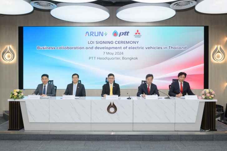 Mitsubishi Motors-PTT-Arun Plus-Main Shot