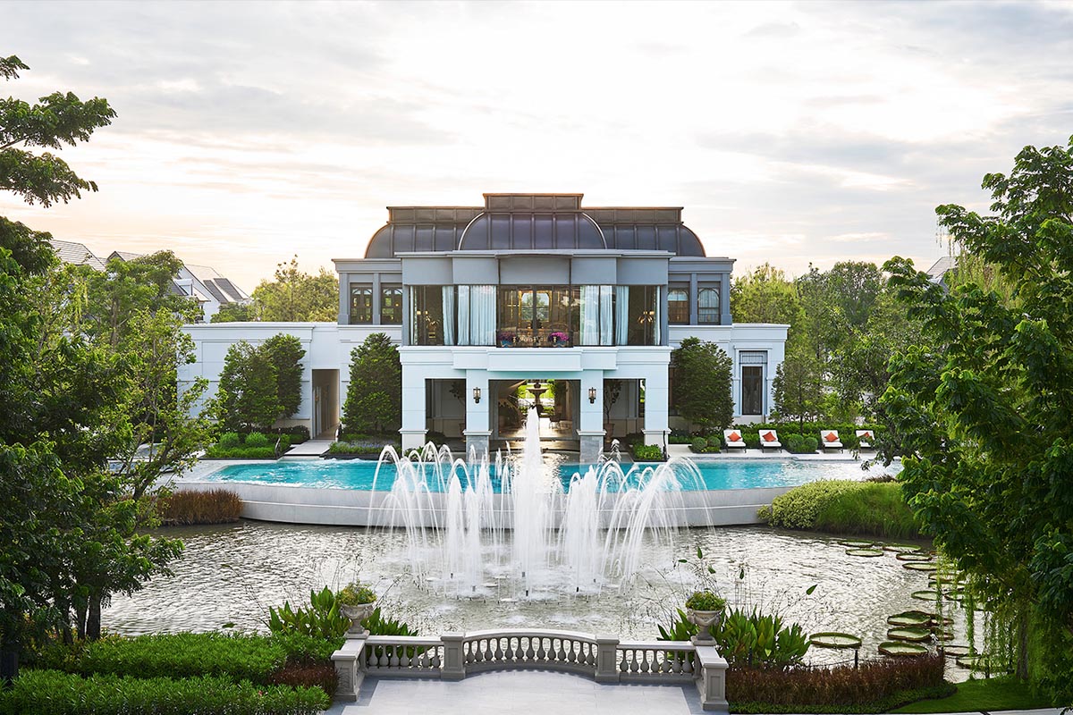 อสังหาเมินโอเวอร์ซัพพลาย แข่งสร้างบ้านหรู 100 ล้าน