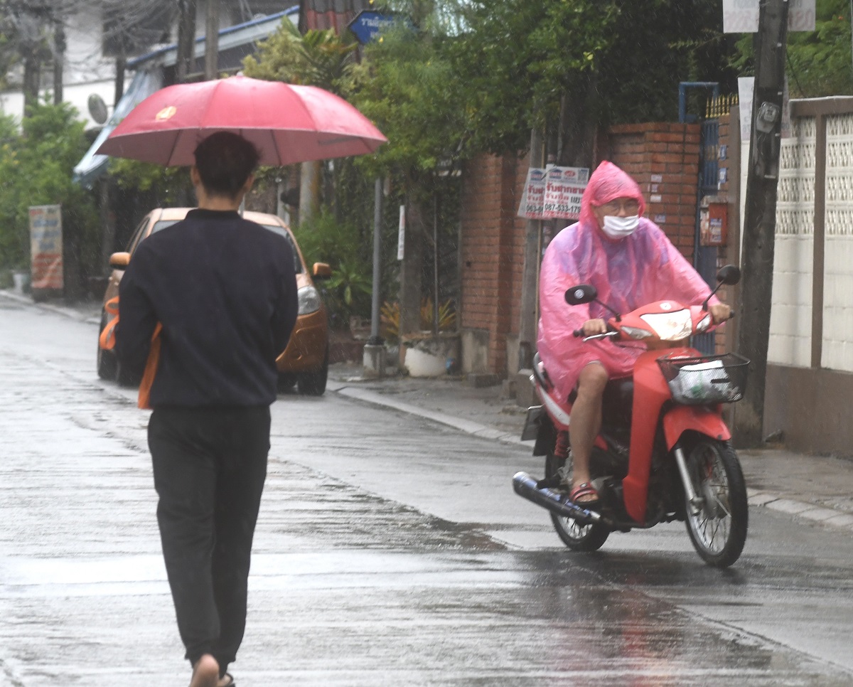 กรมอุตุฯเตือน รับมือฝนหนักอีกช่วง 9-14 พ.ค.นี้  กทม.โดนด้วย 60% ของพื้นที่