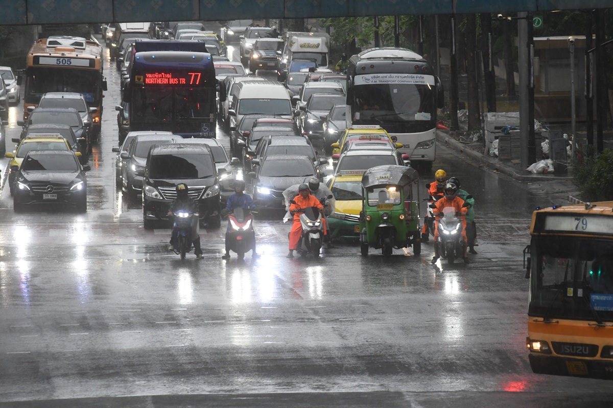 กรมอุตุฯเตือน รับมือฝนตกหนักอีกรอบ 17-19 พ.ค.นี้ หนักสุดถึง 70% ของพื้นที่