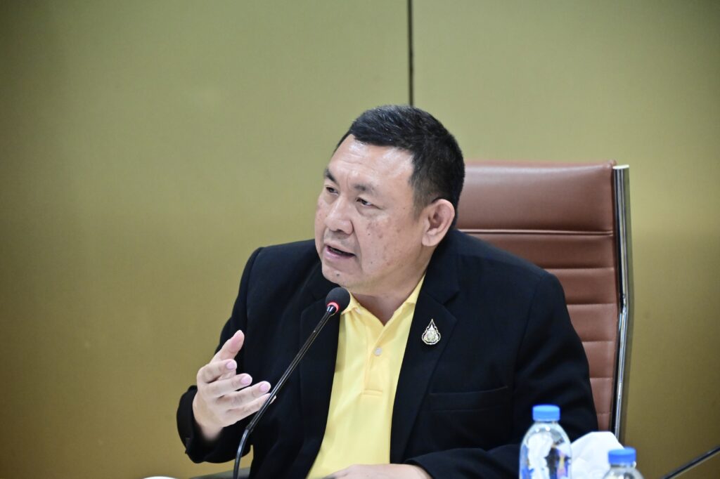 นายเศรษฐเกียรติ กระจ่างวงษ์