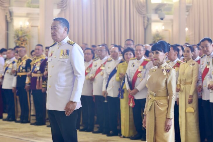 S__68198424 นายกรัฐมนตรี ถวายพระพรชัยมงคล ในหลวง เนื่องในวันฉัตรมงคล