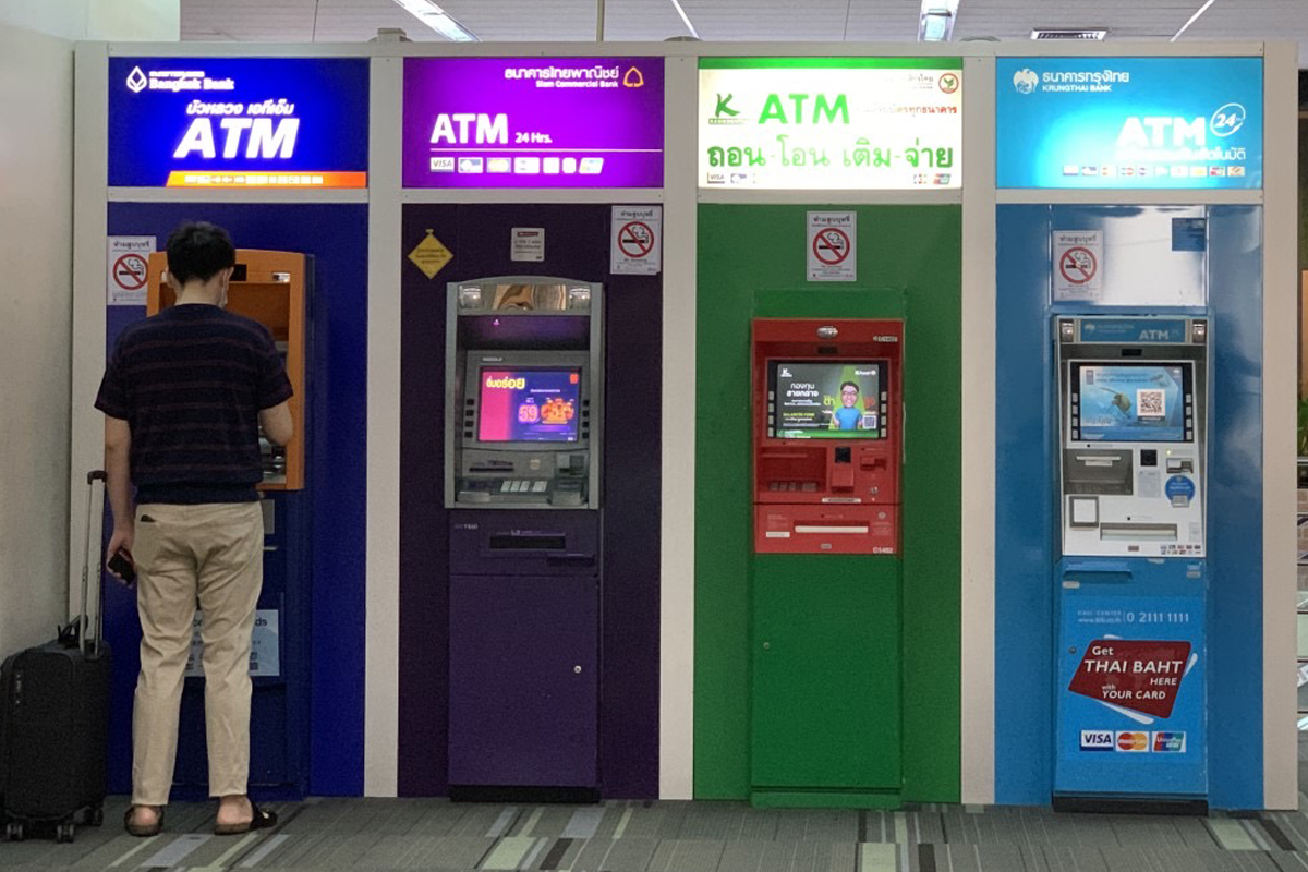 กดเงินไม่ใช้บัตร ATM พุ่ง 3 เท่า แห่เปิดใช้ข้ามแบงก์-เพิ่มค่าฟี
