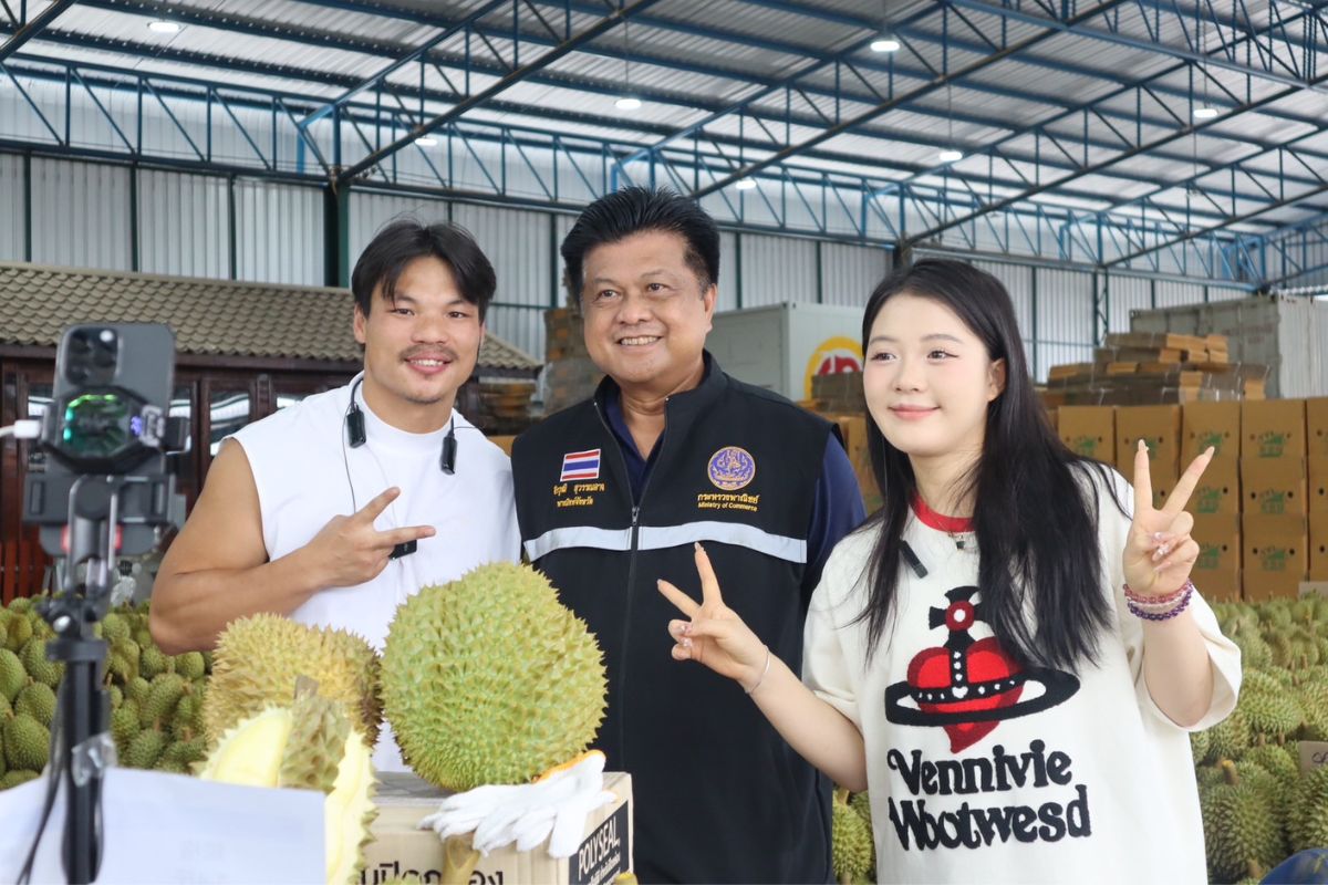 อินฟลูจีน Live สดขายทุเรียนเมืองจันทบุรี 3 วันมูลค่า 100 ล้านบาท