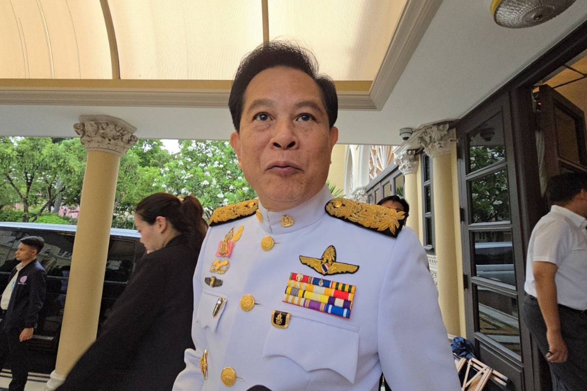 พีระพันธุ์ เร่งออกกฎหมาย คุมราคาน้ำมัน ไม่ให้ขึ้น-ลงตามใจชอบ